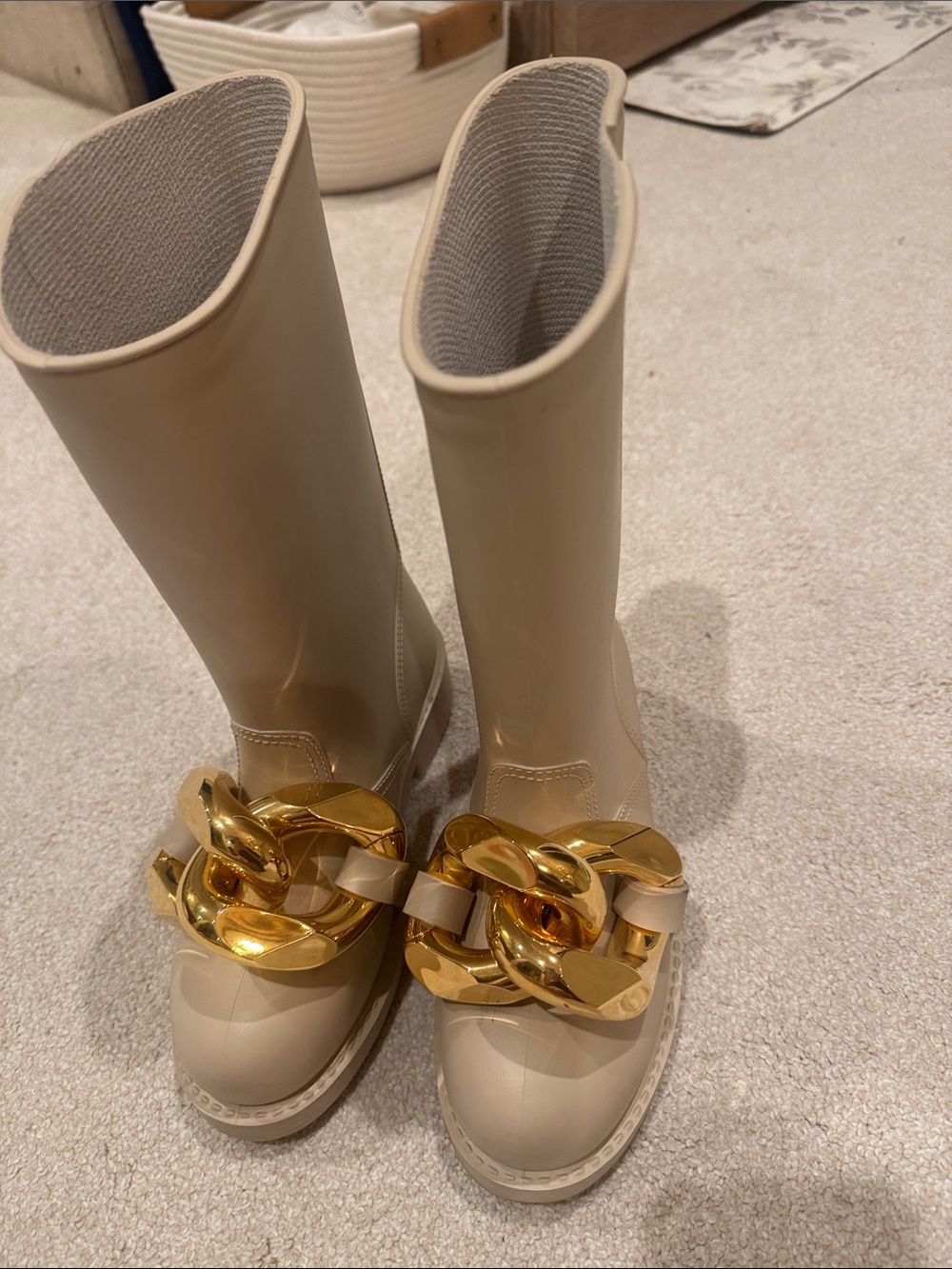 JW ANDERSON Cream Tall Heeled Rain Boots with Gold Chain size37